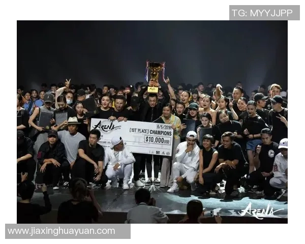 街舞战术与团队协作深圳街舞队的成功运营模式解析 街舞战术与团队协作深圳街舞队的成功运营模式解析