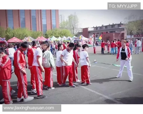 西安极限运动队配合引发热议运动精神与团队协作的深思 西安极限运动队配合引发热议运动精神与团队协作的深思