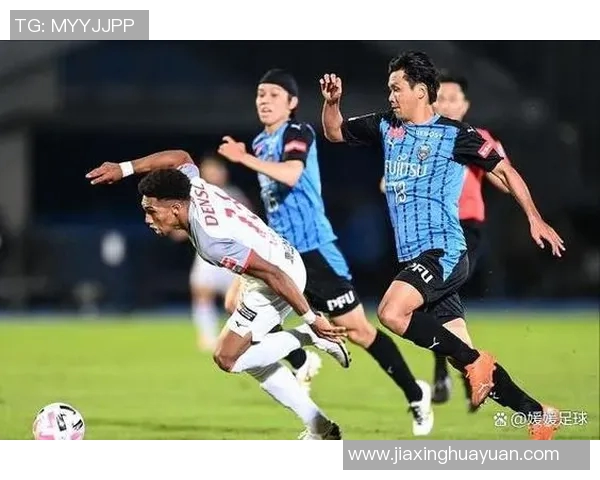 大阪樱花与磐田田喜悦的激烈对决展现足球魅力与团队精神