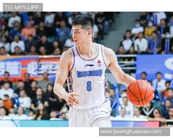 方硕：从篮球新星到全能战士的成长之路与未来展望