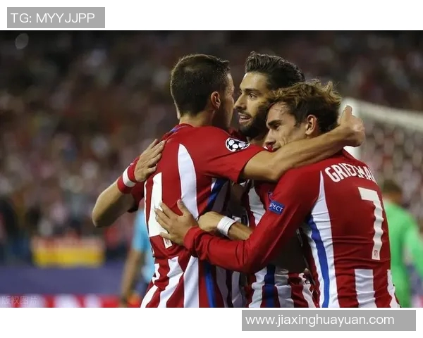 迪纳摩与斯拉维激战正酣球迷期待精彩对决与精彩进球