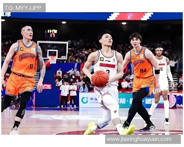 CBA精彩对决广东队迎战浙江队争夺季后赛席位的关键战役